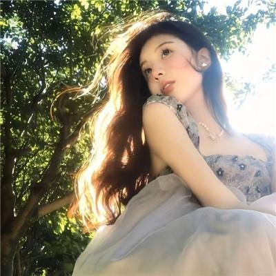 派遣女公关彩华
